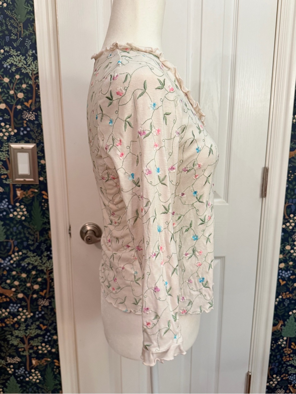 Boden Cream Long-Sleeve Scoop Neck Floral Embroidered Top - Picture 3 of 6